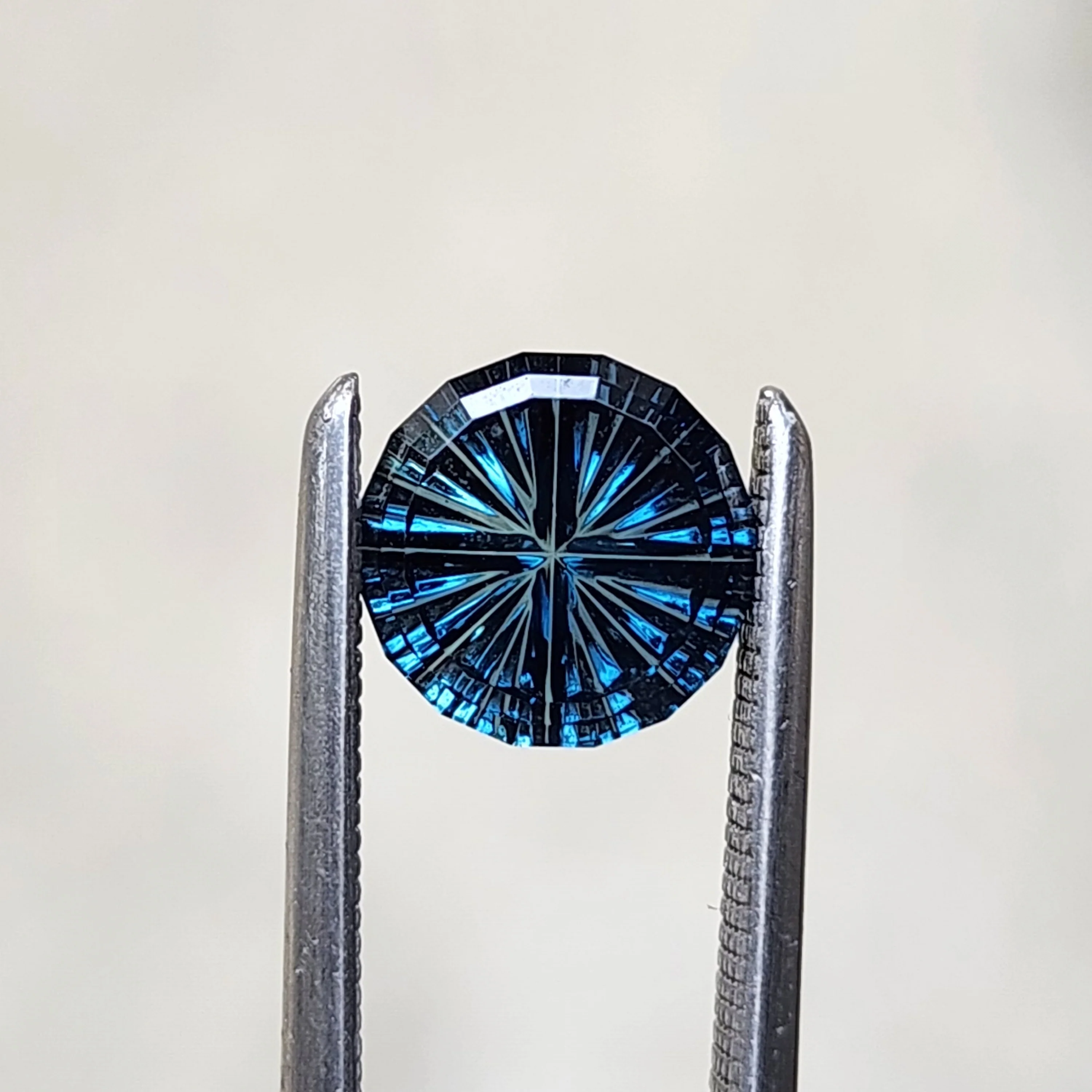 1.13ct Natural Teal Australian Round Sapphire - Starbrite Cut by John Dyer