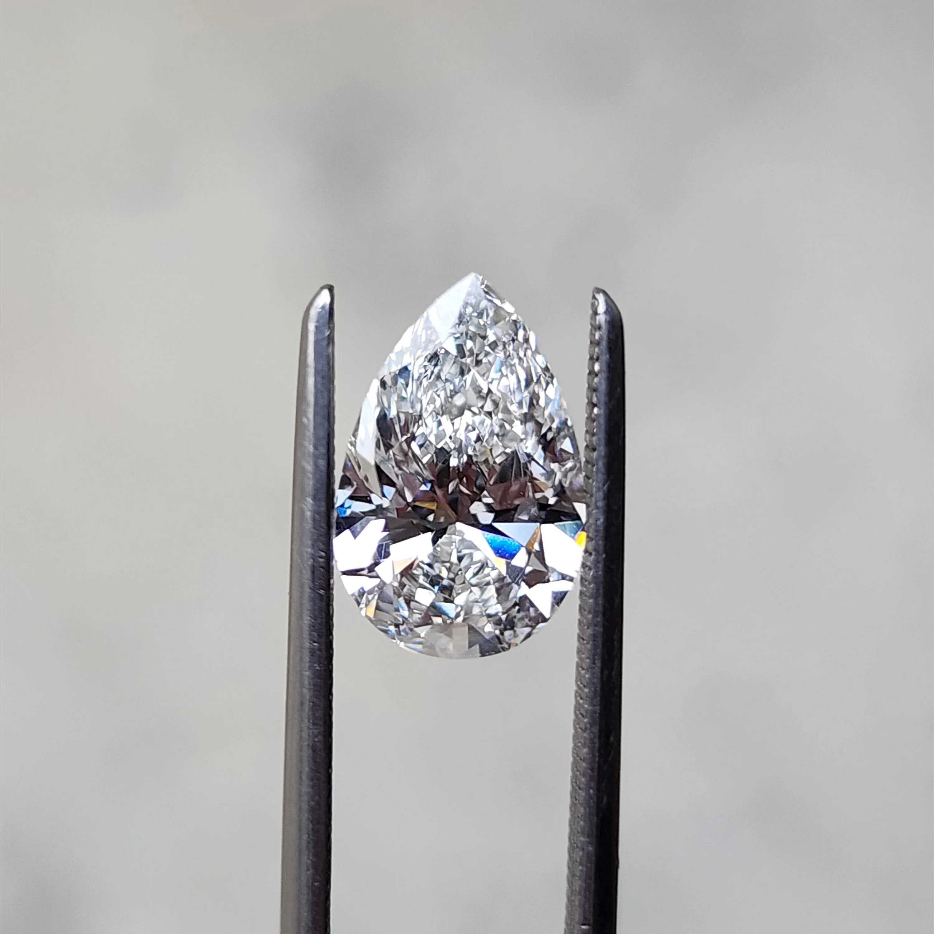 1.69ct Pear Lab Diamond F/VS1
