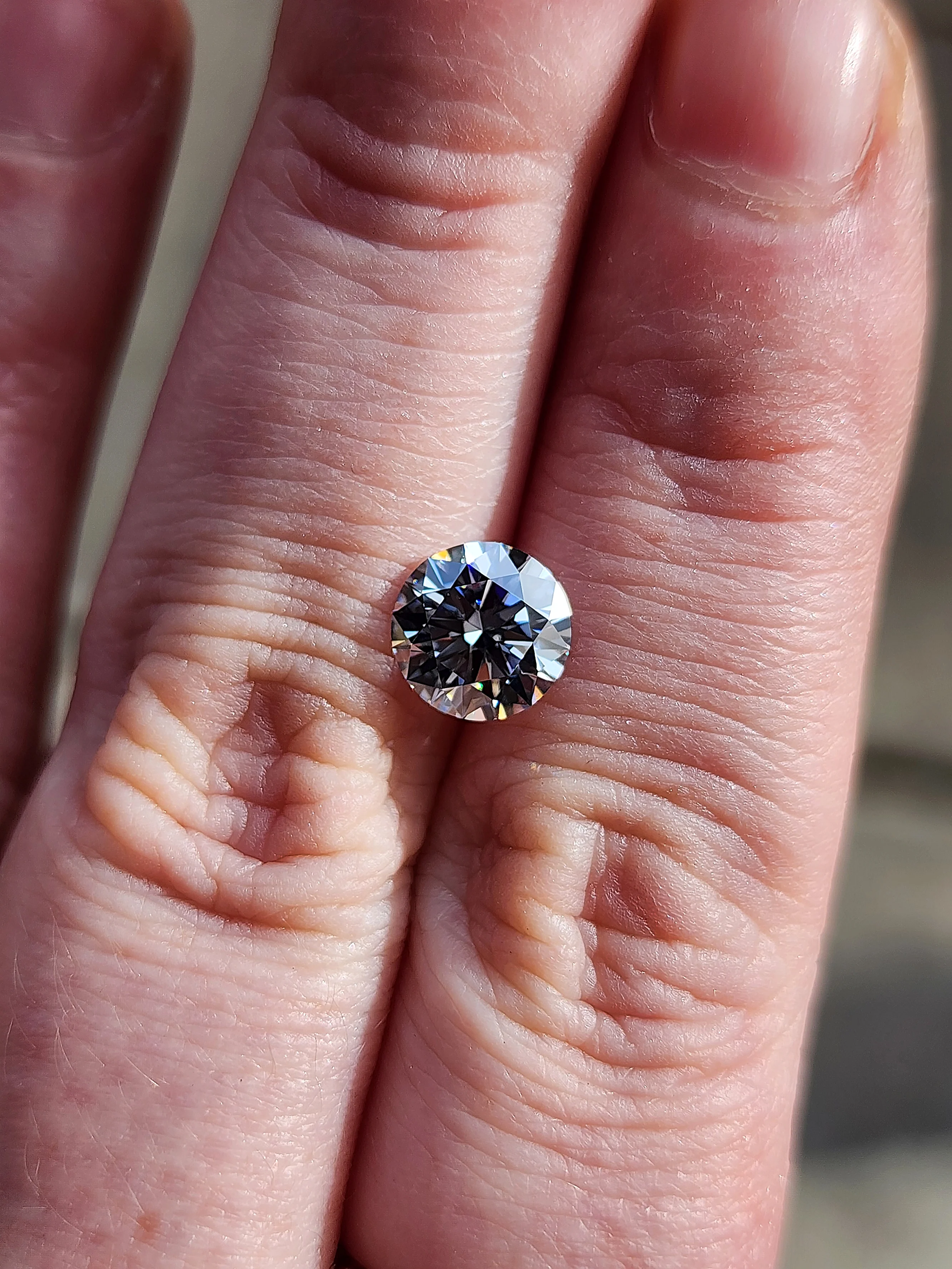 1.70ct Round Brilliant Cut Lab Fancy Faint Blue Diamond VS1 - Image 2