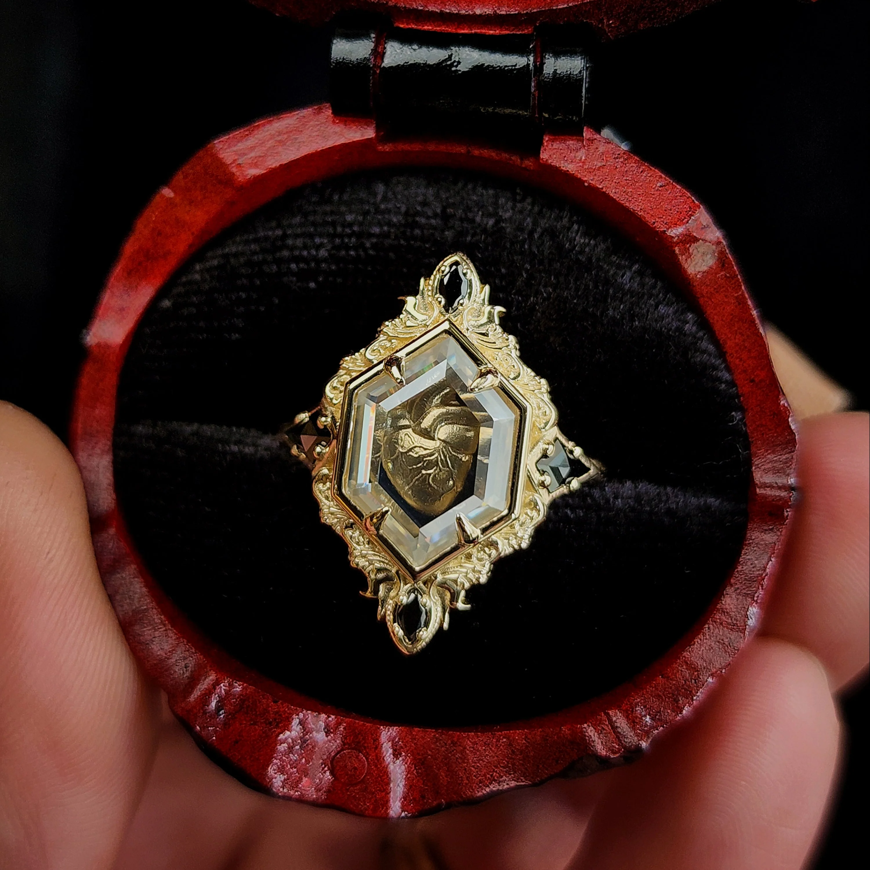 Anatomical Heart Shadowbox Ring - Gothic Alternative Fine Jewelry - Image 7