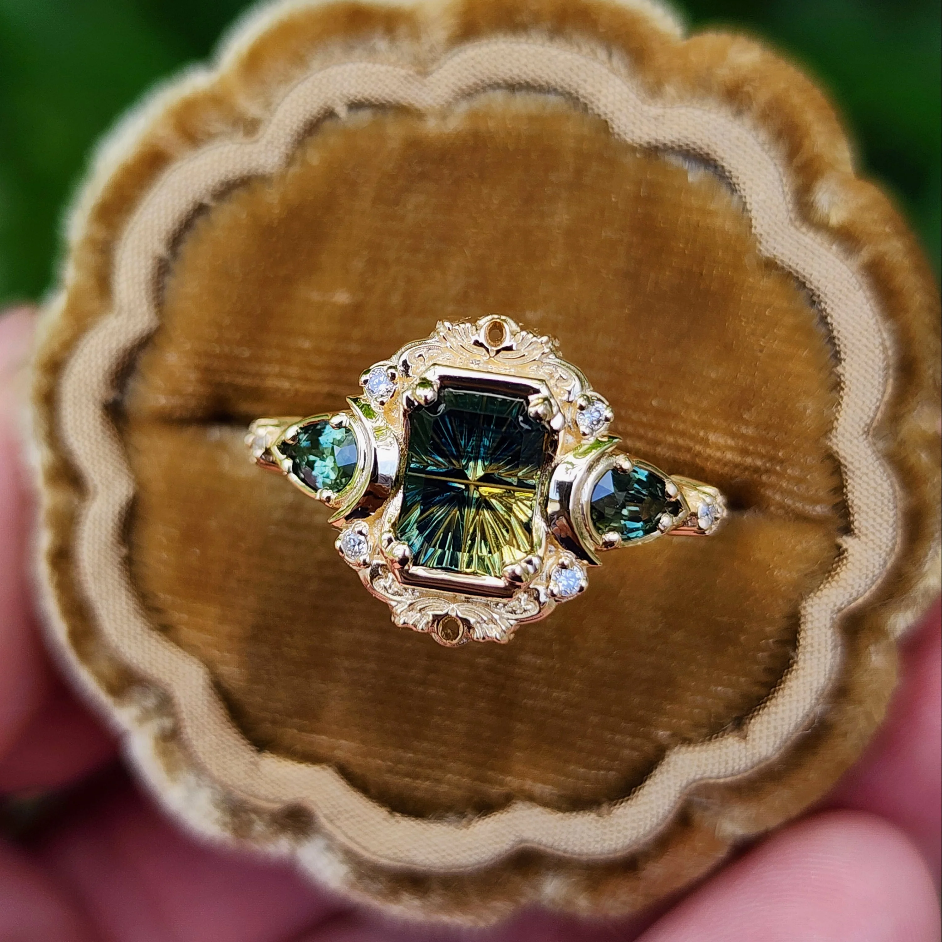 Ready to Ship 6-8 1.28ct Natural Australian Parti Sapphire Fantasy Radiant Cut Moonlight Odette 14k Yellow Gold