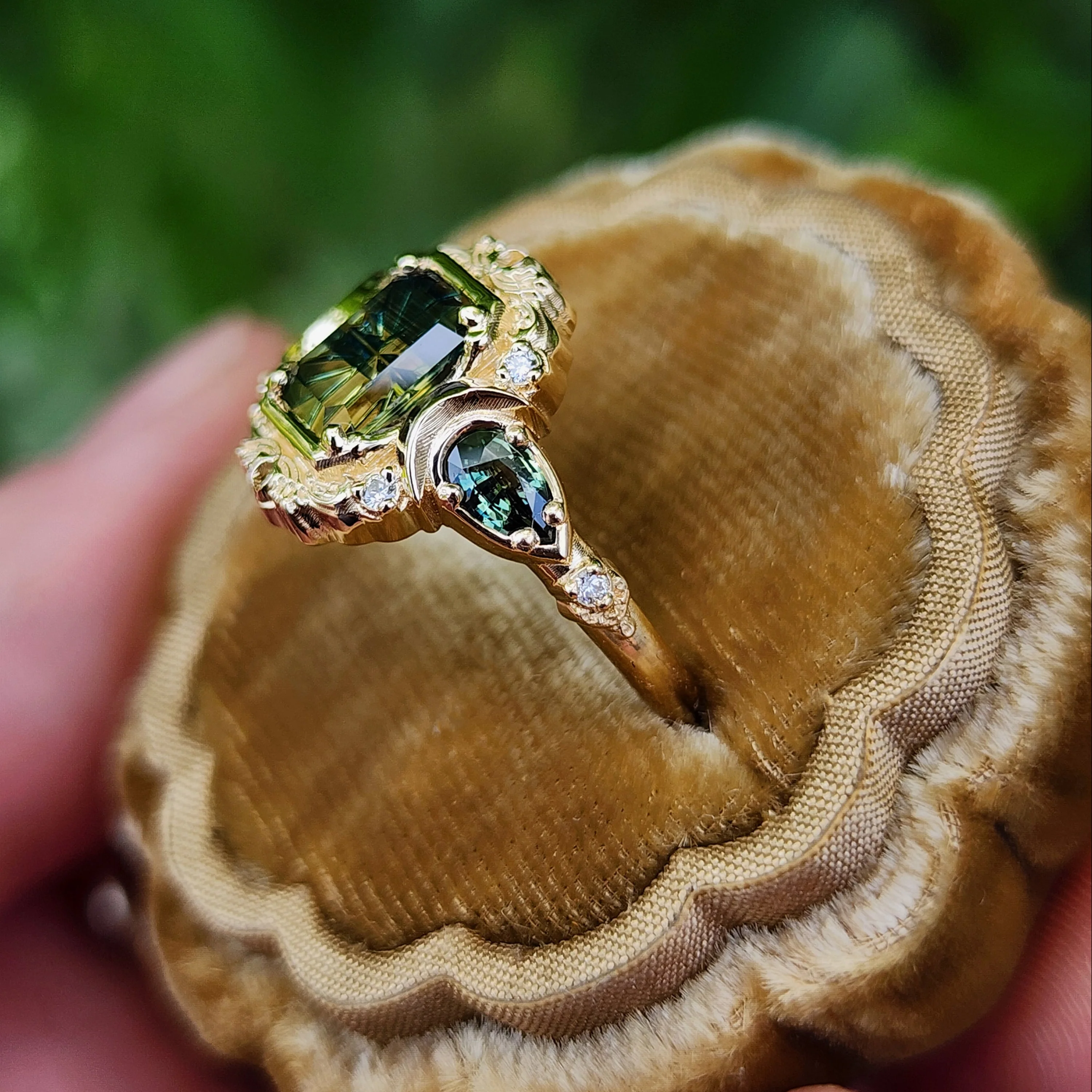 Ready to Ship 6-8 1.28ct Natural Australian Parti Sapphire Fantasy Radiant Cut Moonlight Odette 14k Yellow Gold - Image 3