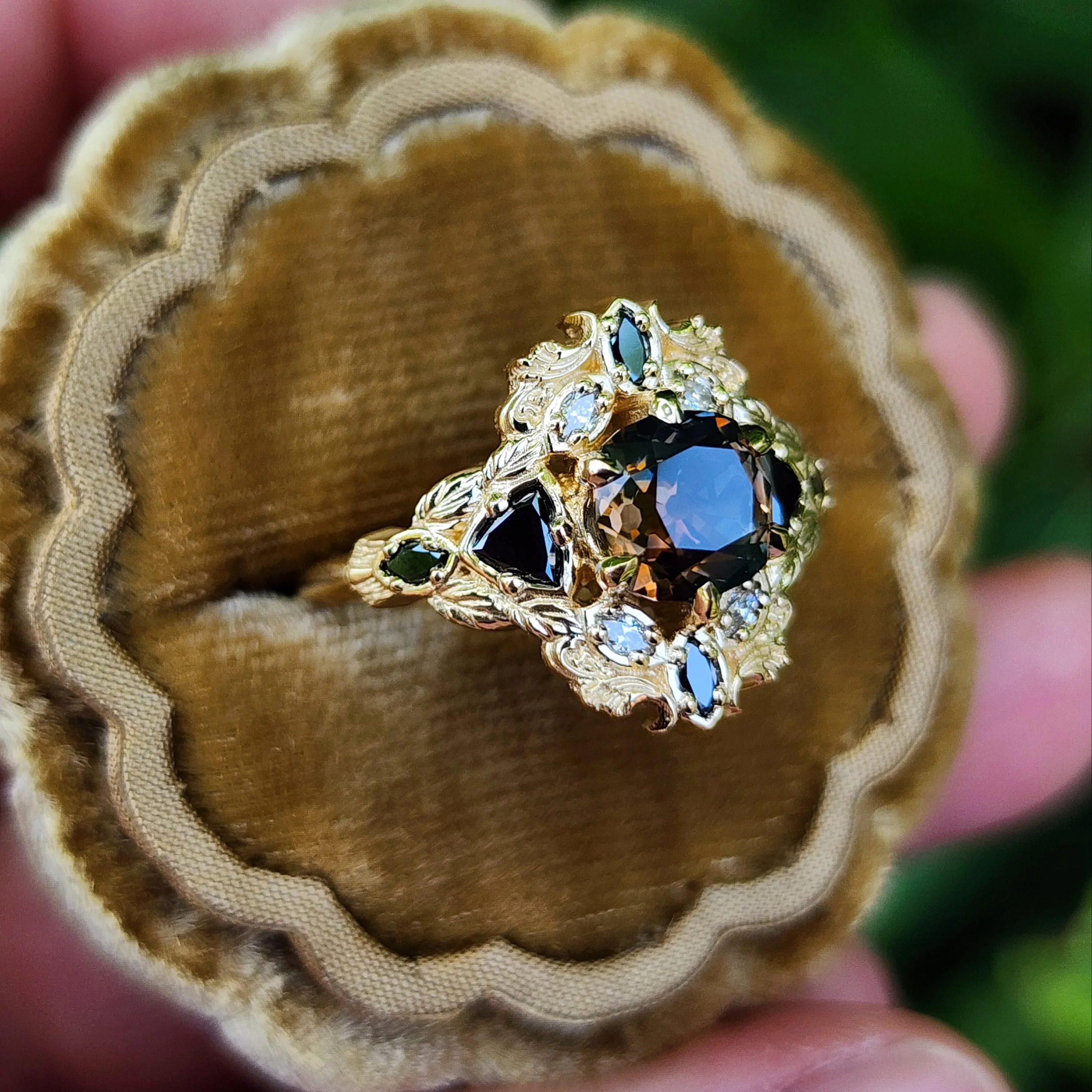 Ready to Ship 6-8 1.76ct Old European Cut Cushion Montana Sapphire Athena Ring 14k Yellow Gold - Image 4