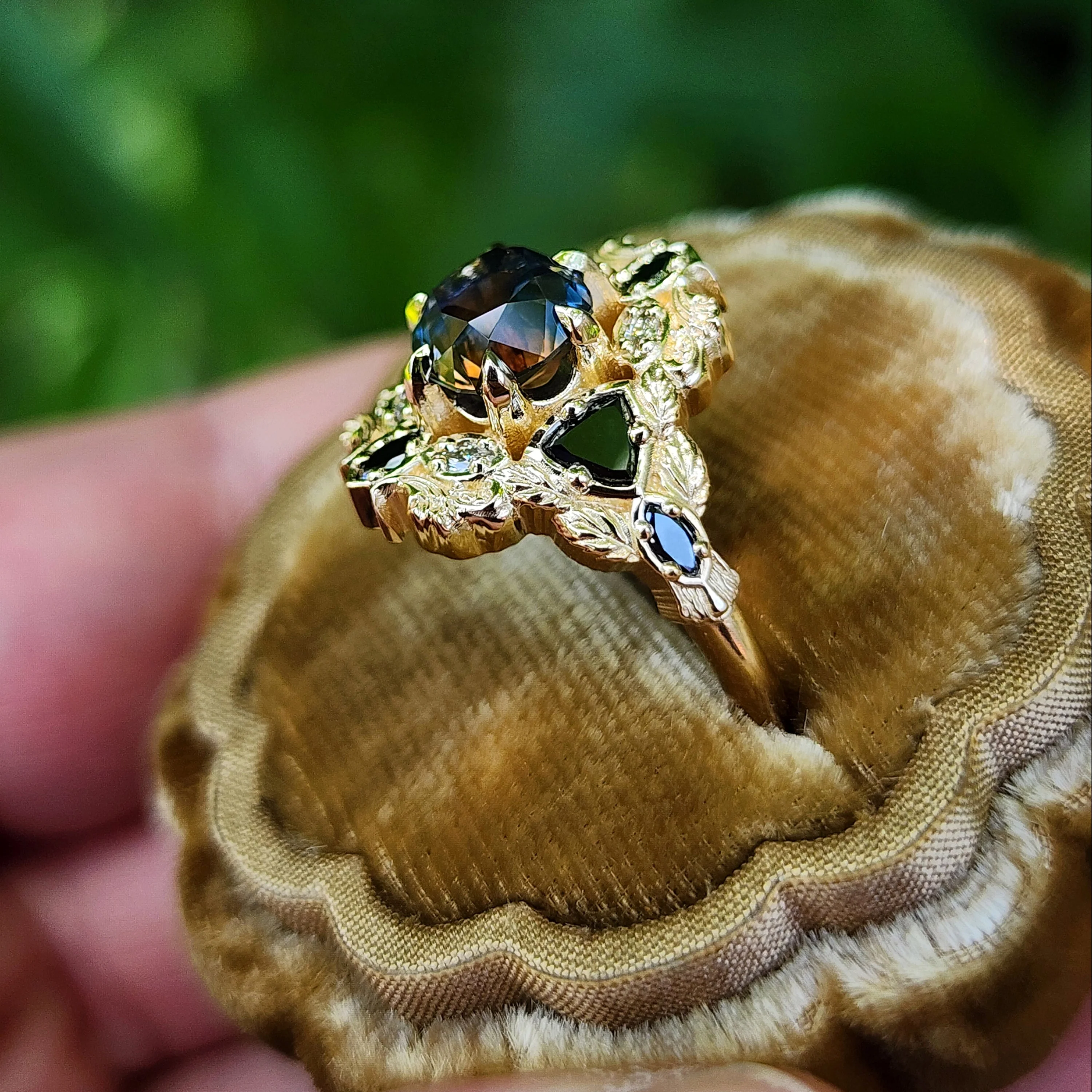 Ready to Ship 6-8 1.76ct Old European Cut Cushion Montana Sapphire Athena Ring 14k Yellow Gold - Image 6