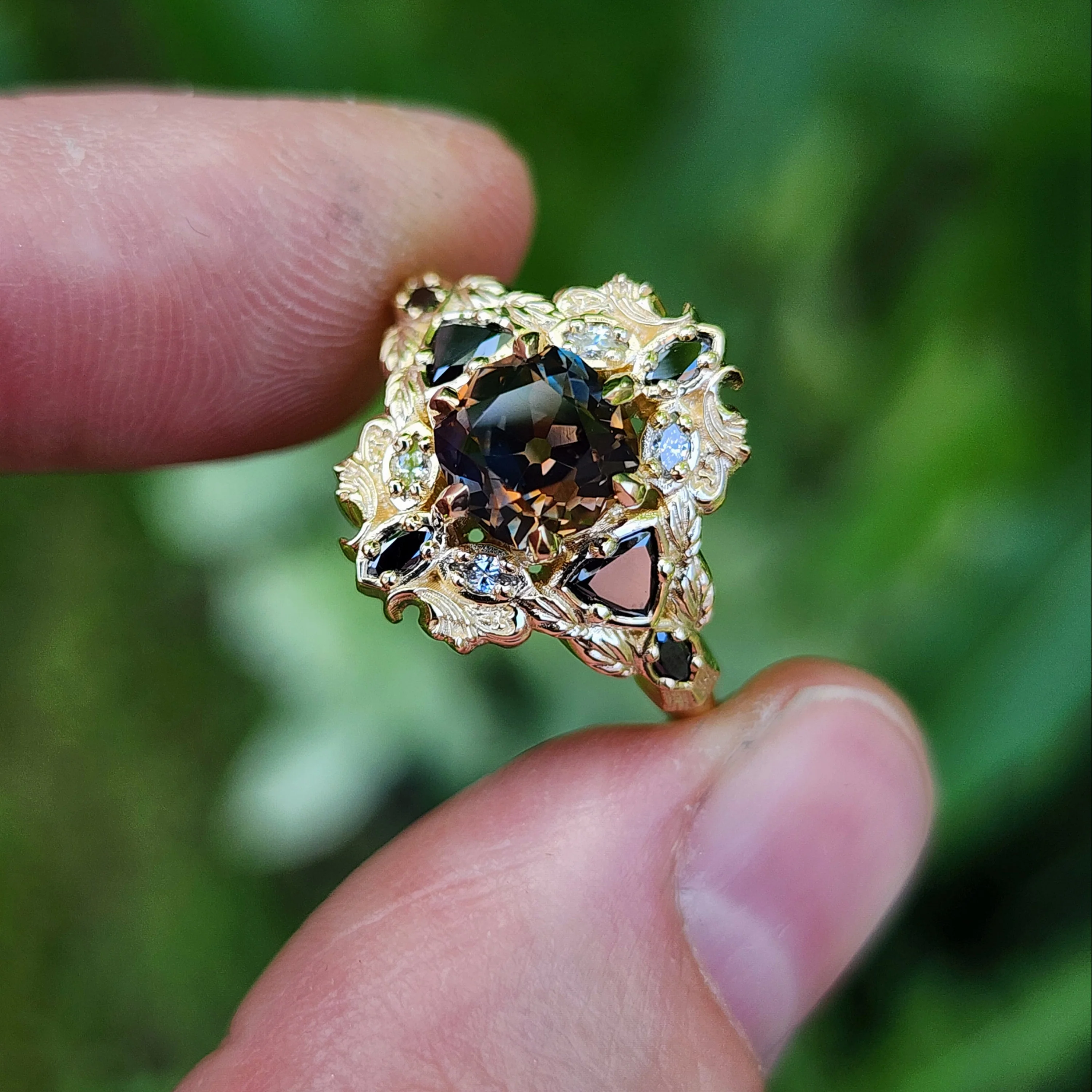Ready to Ship 6-8 1.76ct Old European Cut Cushion Montana Sapphire Athena Ring 14k Yellow Gold - Image 8