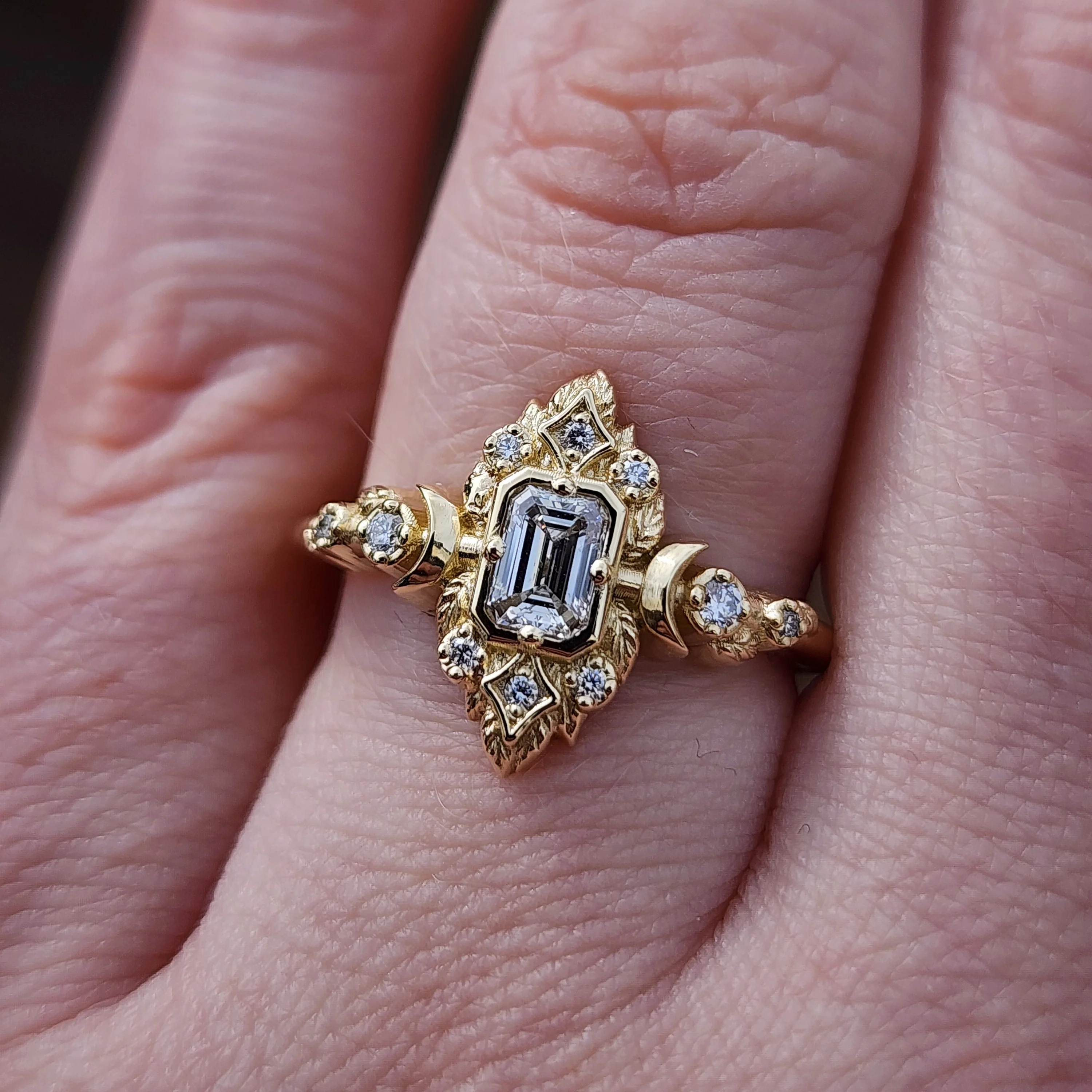 Ready to Ship Size 6 - 8 Nox Garden Emerald Cut Natural Diamond Leaf Ring - Image 8