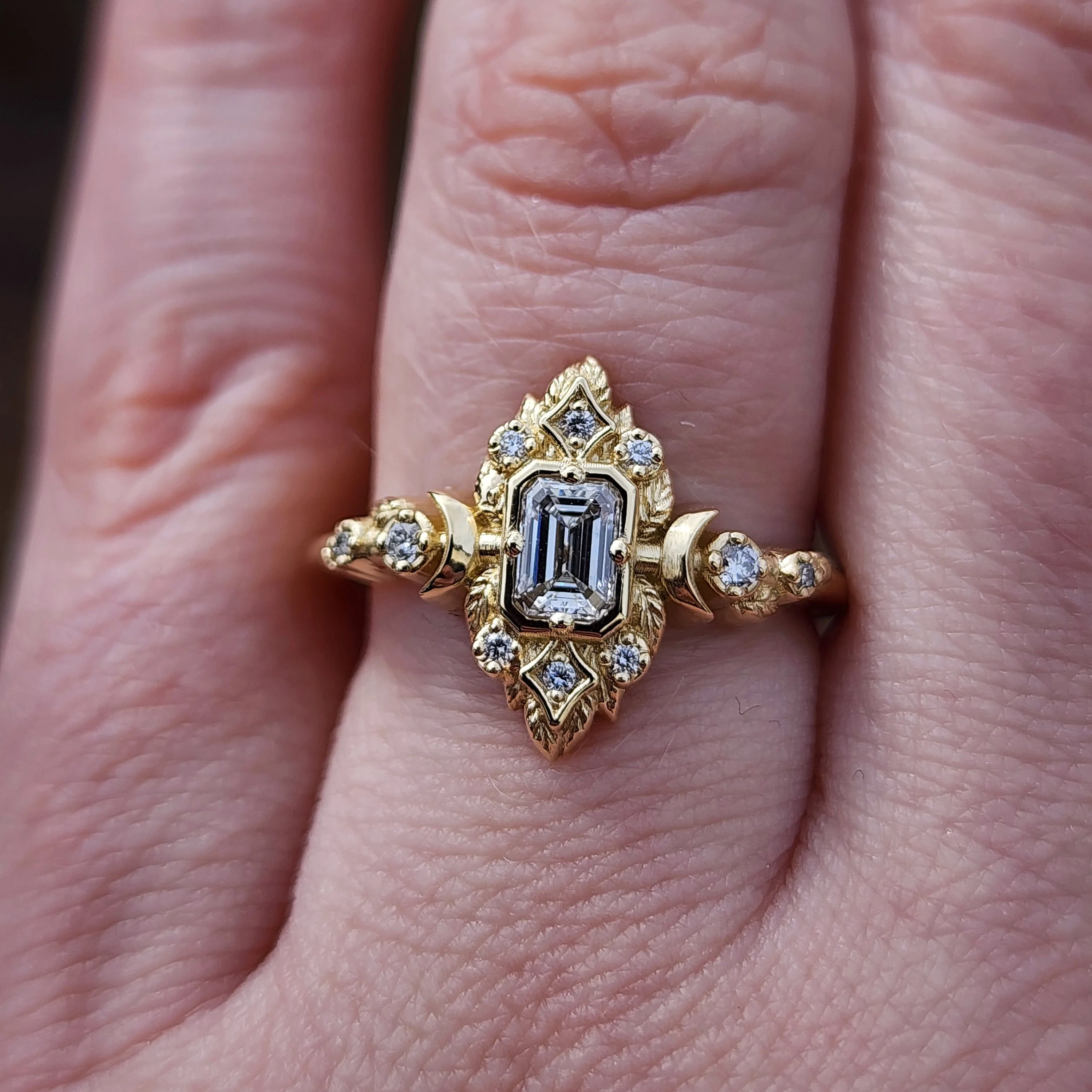 Ready to Ship Size 6 - 8 Nox Garden Emerald Cut Natural Diamond Leaf Ring - Image 9