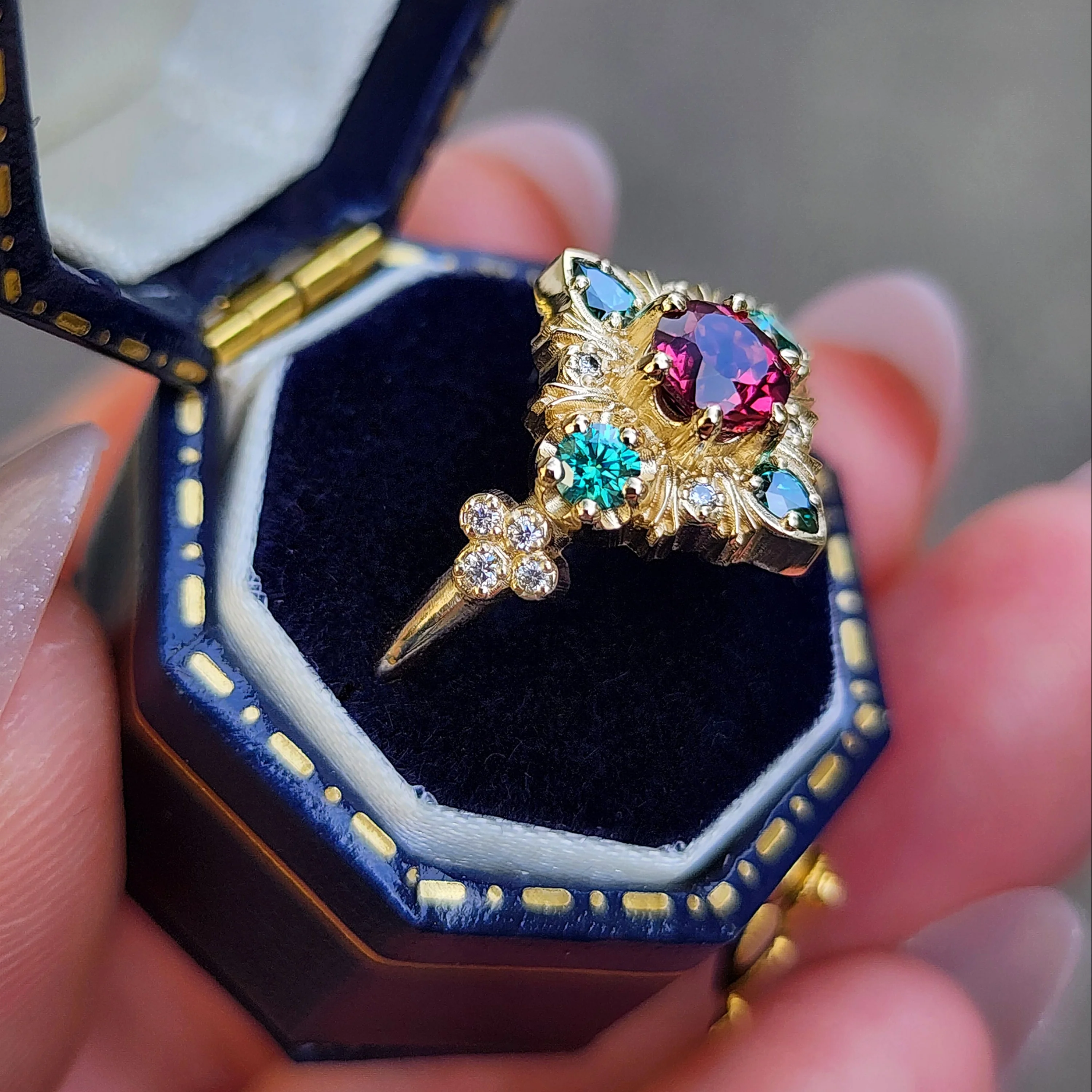 Thorn Haven Rhodolite Garnet Ring - Nature Inspired with Green Moissanite - Image 8