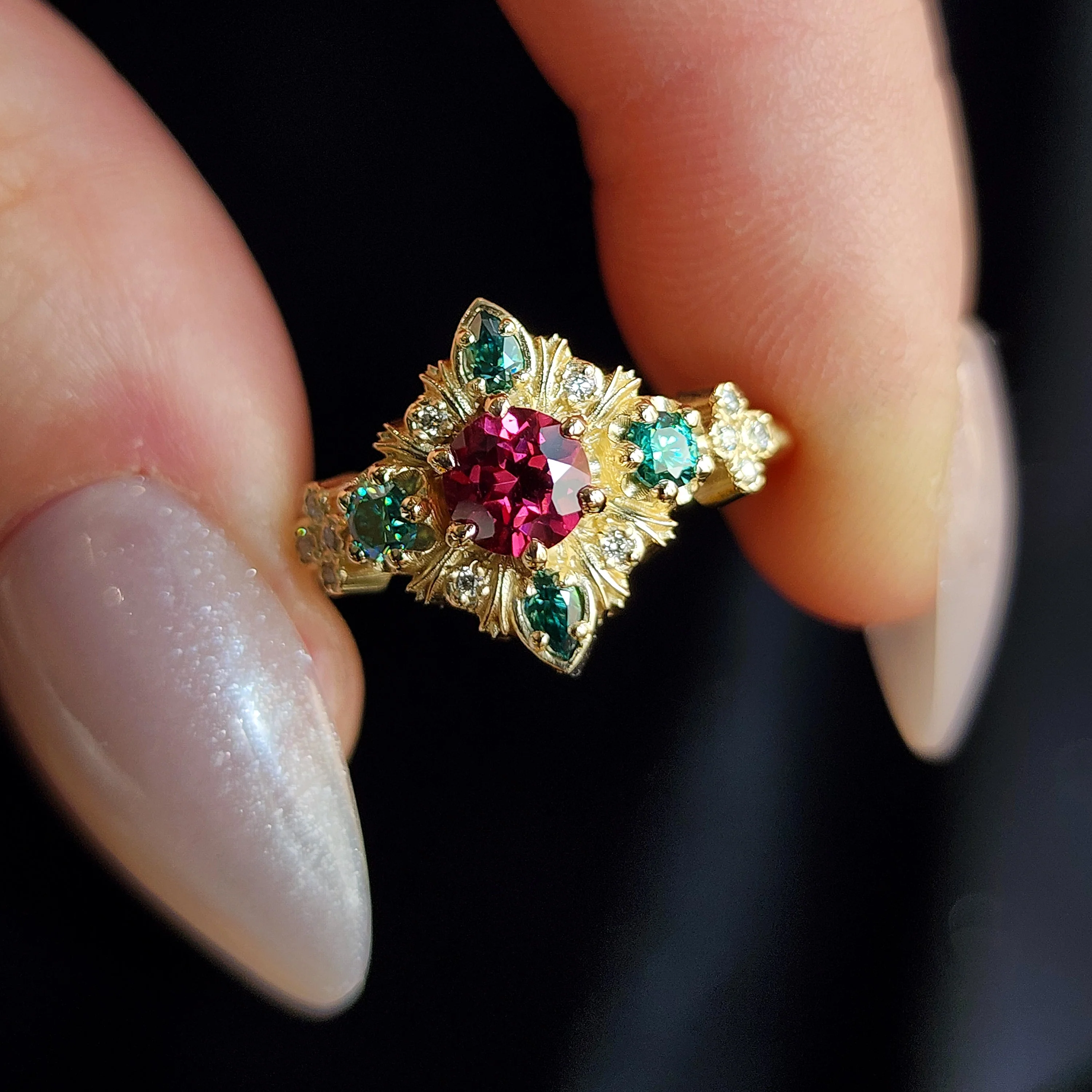 Thorn Haven Rhodolite Garnet Ring - Nature Inspired with Green Moissanite - Image 9